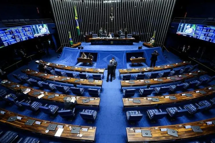 Senado tem maioria no CCJ para aprovar PEC que endurece política de drogas
